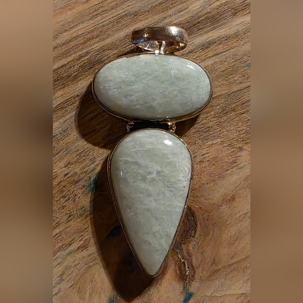 Elegant Stone Pendant